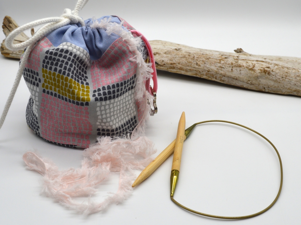 Bild 1 von Nähanleitung Beutel für Klopapier Camping Kosmetiktücher oder auch  für Strickwolle und Krimskrams